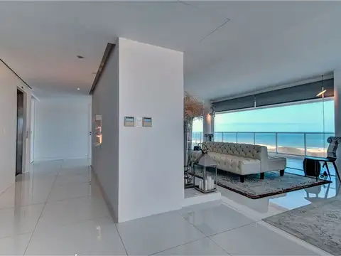 Playa Brava 100