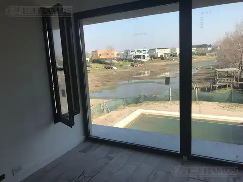 Casa en EL Canton Norte a la Laguna PG a estrenar con piscina 