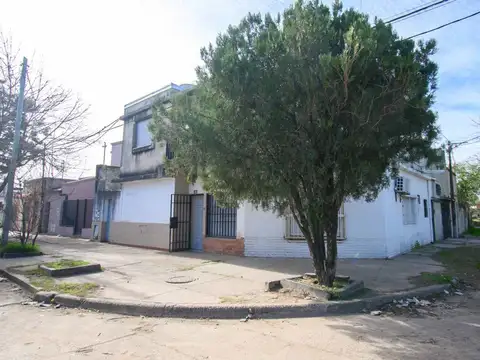 Roque Sáenz Peña 1600