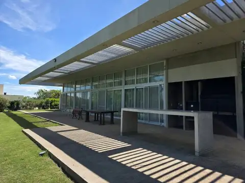 Casa en Venta en Victoria, USD 700.000