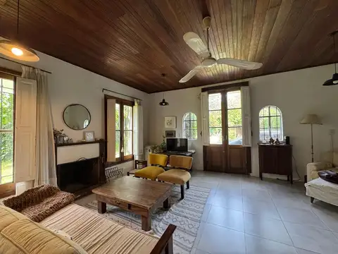 Venta casa en una planta en Bella Vista