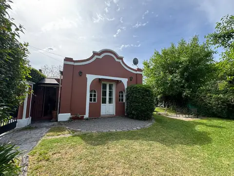 Venta casa en una planta en Bella Vista