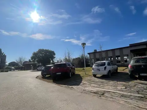 Lote en Barrio El Aljibe | Manzanares/ Toma perm.