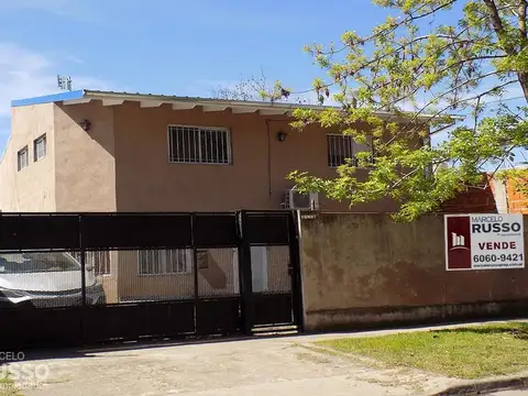 CHALET 4 AMBIENTES – Bº LUNA