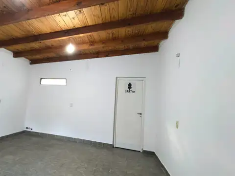 Local en Alquiler Via Púb.