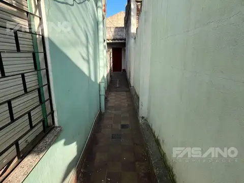 Depto Tipo Casa en Venta 50 años