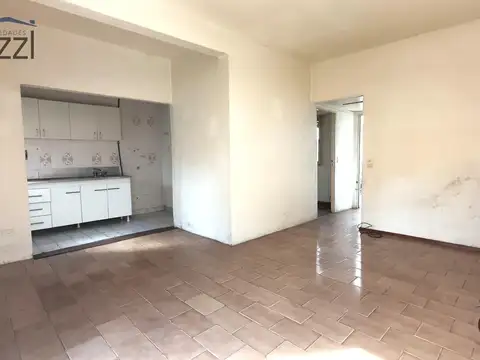 Depto Tipo Casa 2 ambientes con 1 baño