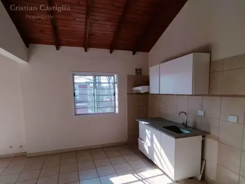 Depto Tipo Casa en Venta en Villa Ballester, USD 72.000