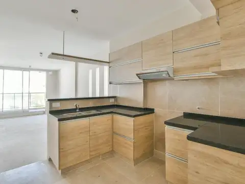 VENTA - Departamento 1 dormitorio con balcón y patio. Centro, Rosario.