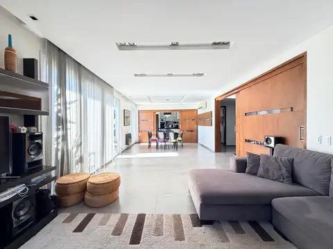 Casa en Venta en Yerba Buena, USD 920.000