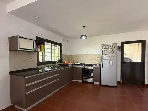 Casa en Venta en Jauregui Jose Maria, USD 150.000