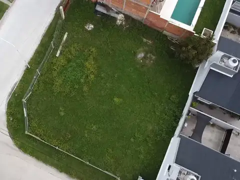 Lote semi centrico con todos los servicios en Tandil