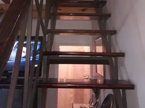 Depto Tipo Casa en Venta con 1 cocheras