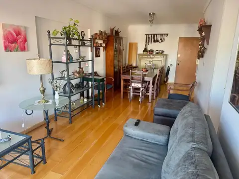 V. Pueyrredon 4 ambientes con cochera! 