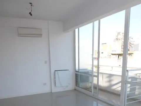 ALQUILER MONOAMBIENTE APTO PROFESIONAL CON BALCON AL FRENTE EN ALMAGRO