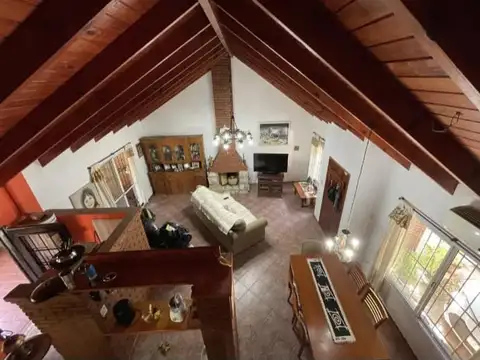 Casa 4 ambientes con 1 baño