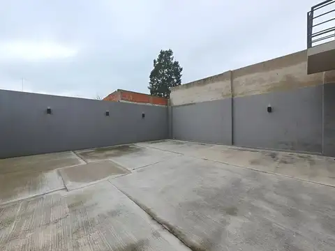 Depto Tipo Casa 2 ambientes con 1 baño