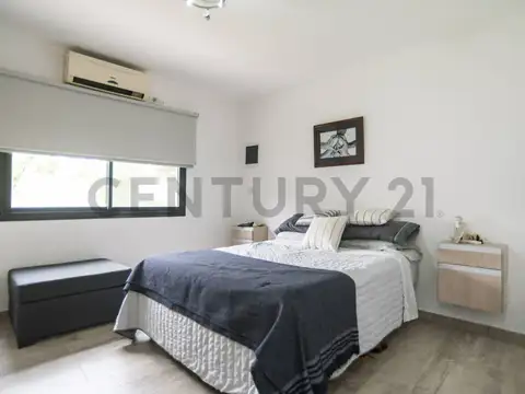 Av montevideo entre 104 y 114 , Piso 0