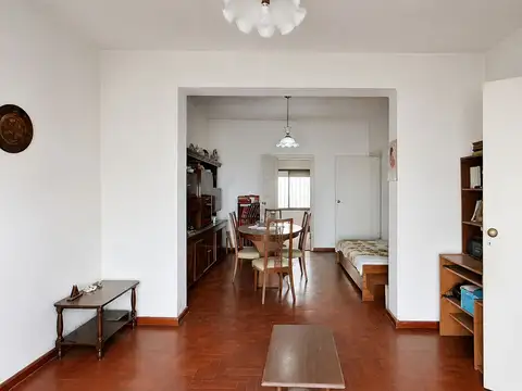 PH TIPO CASA 3 AMBIENTES CON JARDÍN – BERAZATEGUI