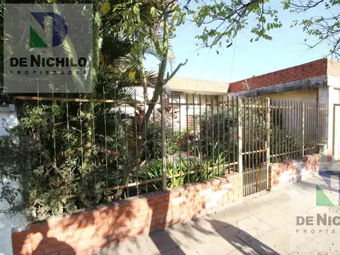 Las Magnolias  al 6700