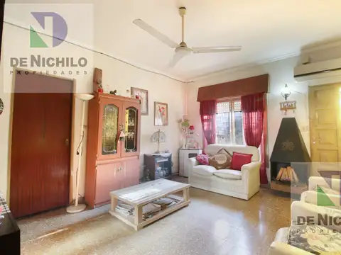 Casa 4 ambientes con 1 baño