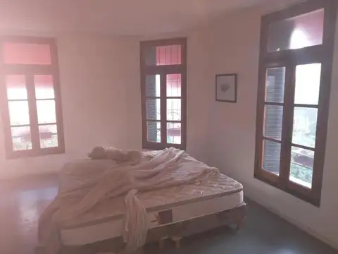 Casa en venta - 3 Dormitorios 3 Baños - San Telmo