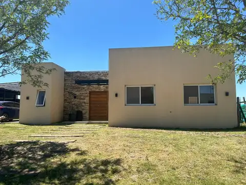 Venta Casa 4 amb. con galería y pileta. Barrio Santa Isabel 2, Ing Maschwitz, Escobar, GBA Norte