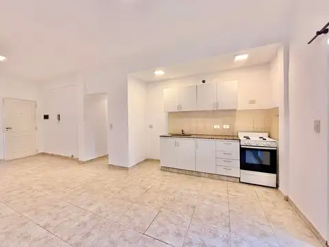 VENTA DUPLEX 4 AMB CON PATIO B° MARINA - LUZURIAGA