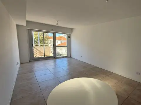 Sanchez de Bustamante 1400, Amplio Depto Monoambiente C/Balcon y Pileta, Barrio Norte