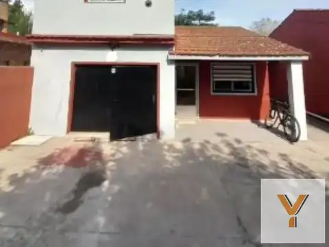 Casa en venta - 2 Dormitorios 1 Baño - San Clemente del Tuyú