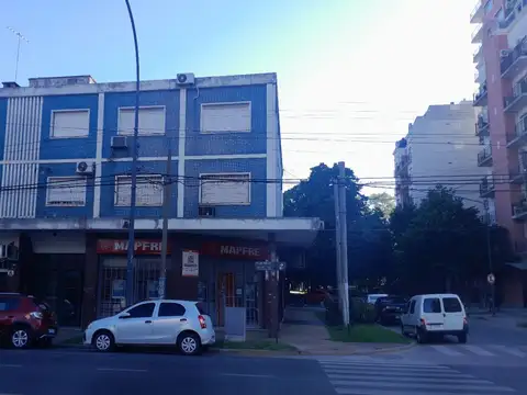 Avenida Leon Gallardo  al 300