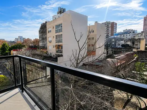 Alsina 2100, Piso 4