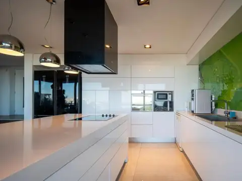 Casa en Venta en La Rufina, USD 1.590.000