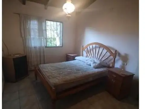Casa en Alquiler con 2 cocheras