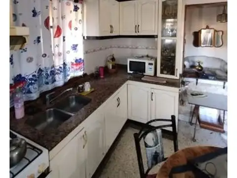 HERMOSA CASA EN ALQUIER DOS DORMITORIOS EN FISHERTON