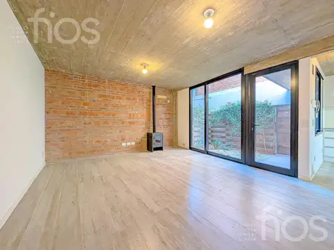 VENTA PH ESTRENAR DE DOS DORMITORIOS CON PATIO Y TERRAZA EN ARROYITO