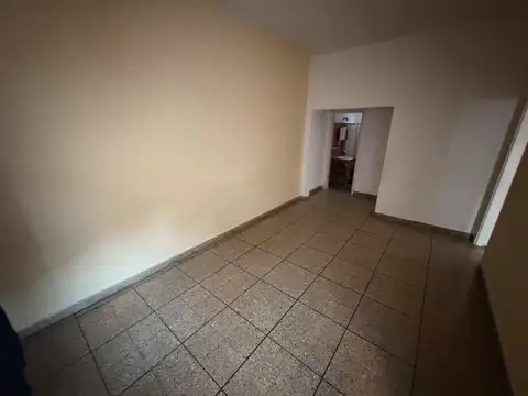 Depto Tipo Casa en Alquiler en Villa Adelina, $ 800.000