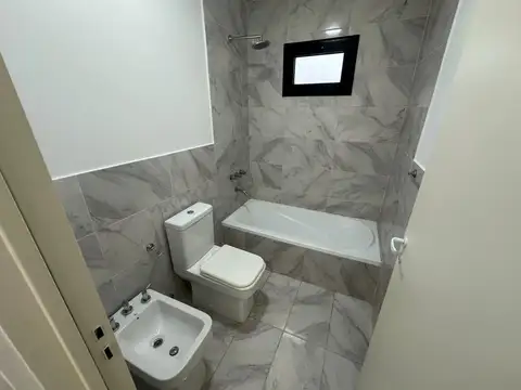 Departamento en Alquiler con 1 cocheras