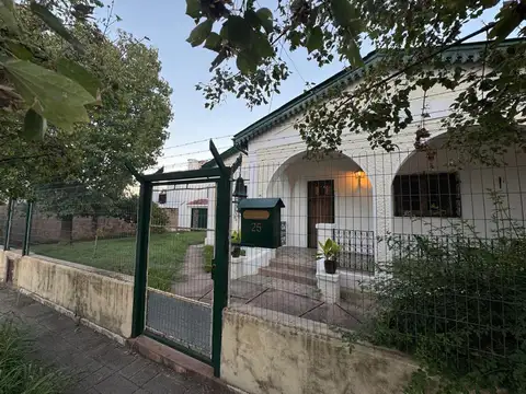 ALQUILER CASA 3 DORM ARGUELLO