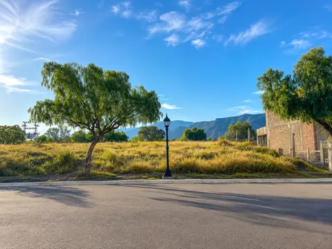 Lote En Venta Barrio Dalvian Con Proyecto Aprobado
