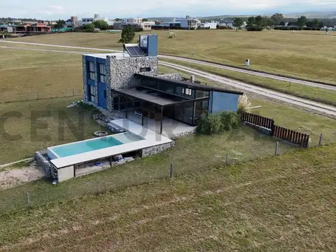 Ruta S271 100, Piso 0