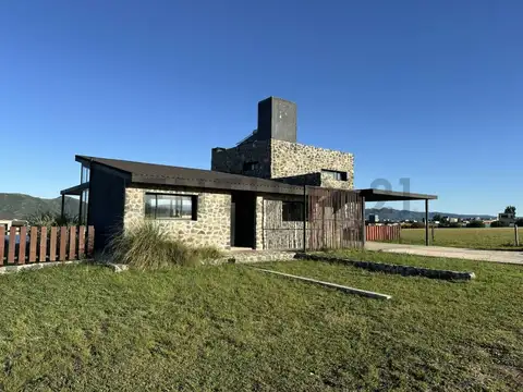 Venta de 3 DORMITORIOS en Puerto del Águila Country Náutico AMOBLADA