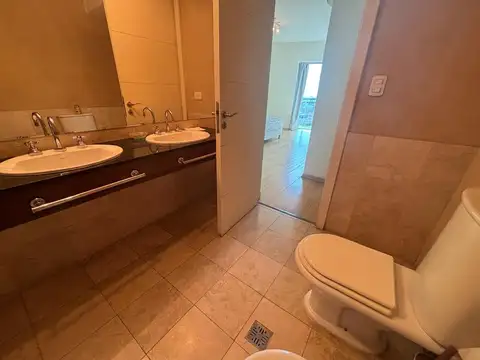 Departamento en Alquiler con 1 cocheras