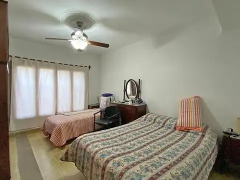 CASA - 4 AMBIENTES - MERLO