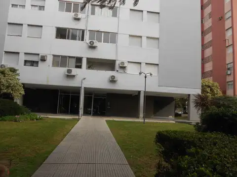 j b la salle 4100, Piso 13