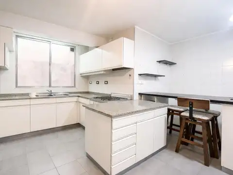 Departamento 4 ambientes con 2 baños