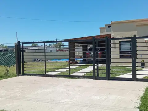 Casa en venta de 3 ambientes, Cañuelas