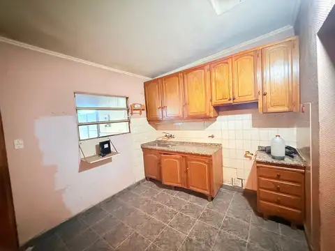 SE VENDE CASA MAS DEPARTAMENTO INTERNO