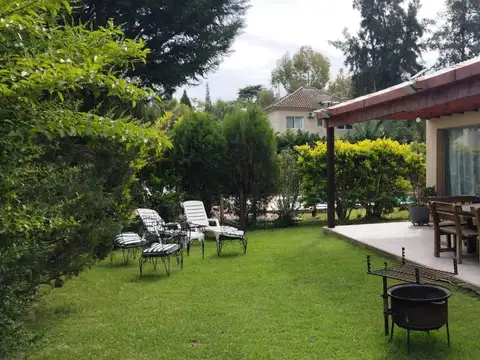 CASA EN ALQUILER