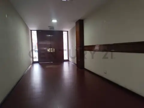 Espejo 100, Piso 2
